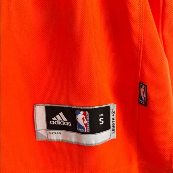 Adidas New York Knicks Carmelo Anthony Jersery - Picture 3 of 6